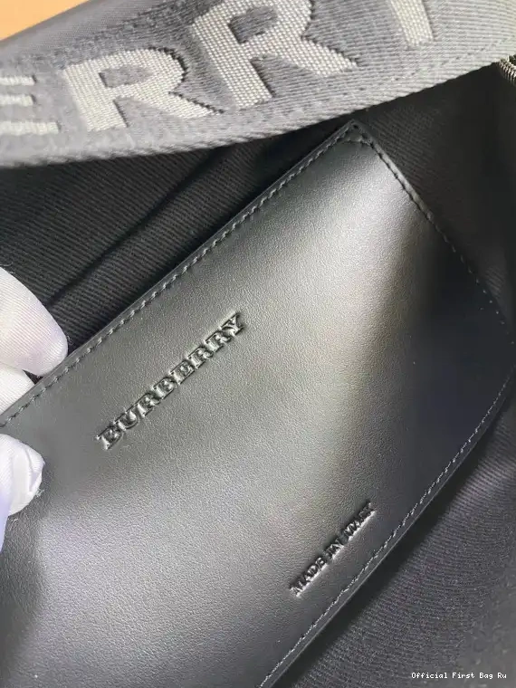 Official FirstBag Ru Bag Bum BURBERRY 0508